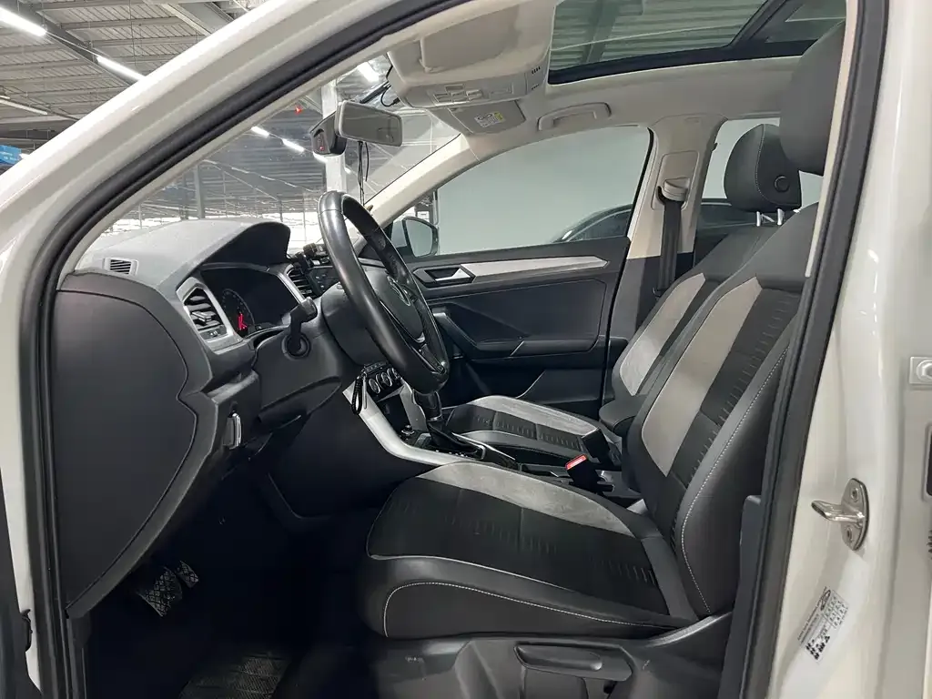 Volkswagen T-Roc 2021 из CN, фото 8