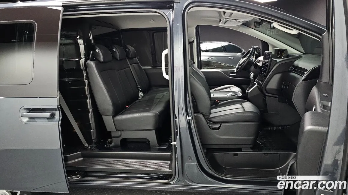 Hyundai Staria 2025 из KR, фото 7