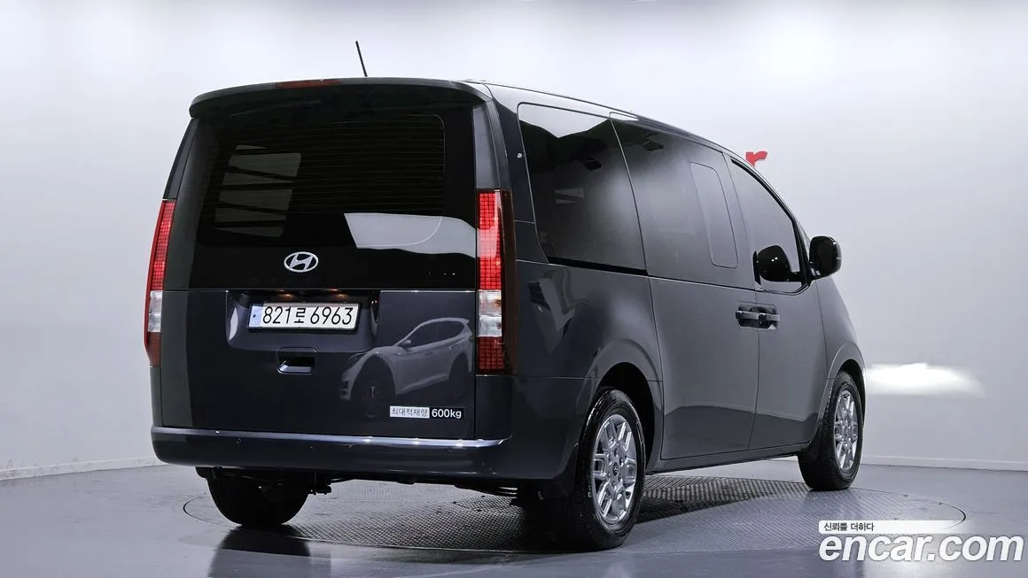 Hyundai Staria 2025 из KR, фото 3