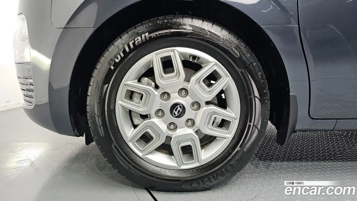 Hyundai Staria 2025 из KR, фото 5