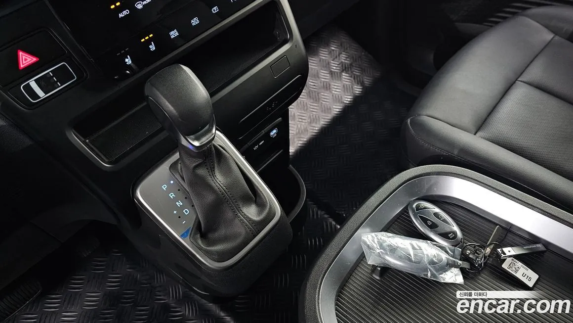 Hyundai Staria 2025 из KR, фото 10