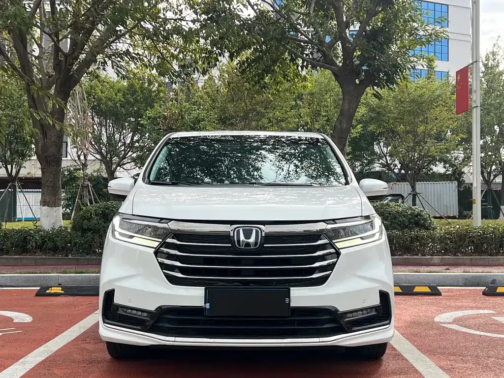 Honda Odyssey — фото 9