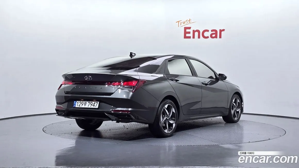 Hyundai AVANTE 2021 из KR, фото 2