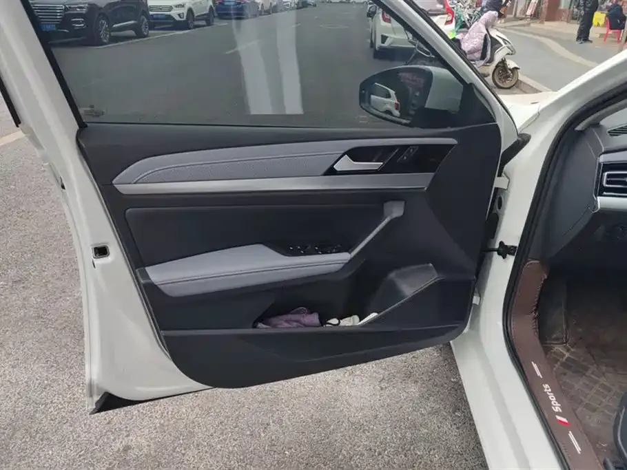 Volkswagen Lavida 2024 из CN, фото 5