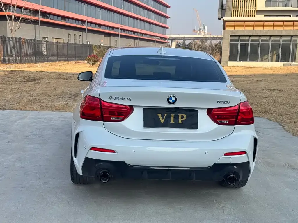 BMW 1 Series 2022 из CN, фото 3