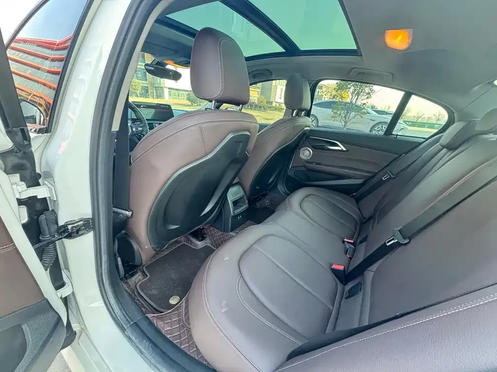 BMW 1 Series 2022 из CN, фото 5