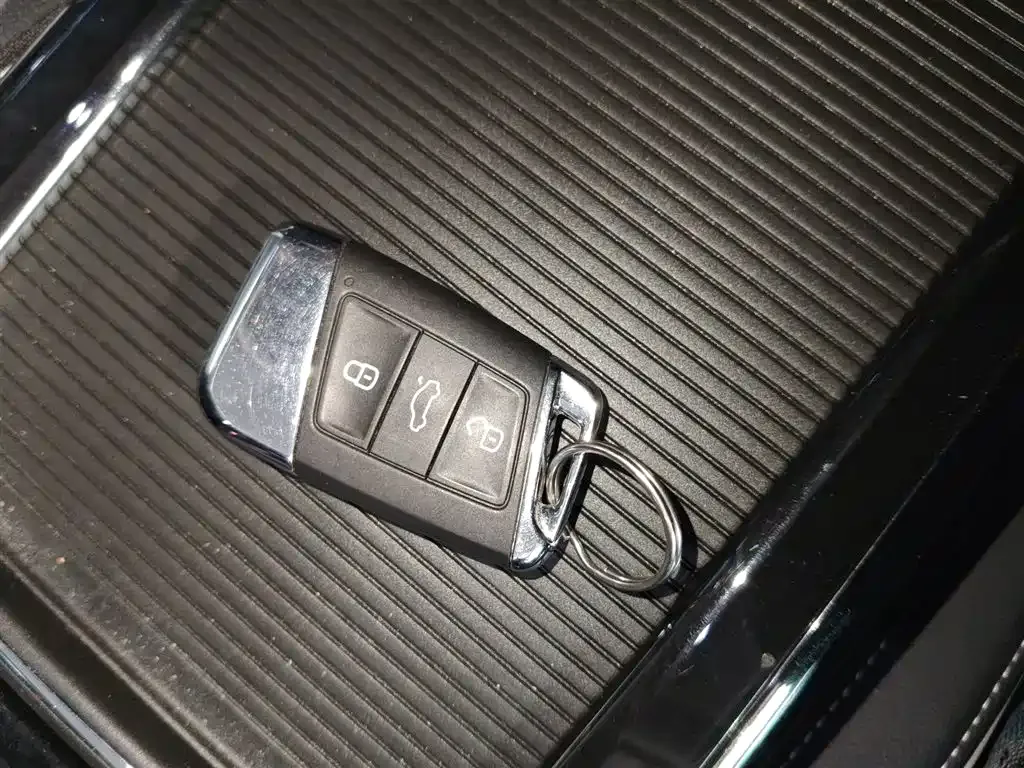 Volkswagen Passat New Energy 2024 из CN, фото 10