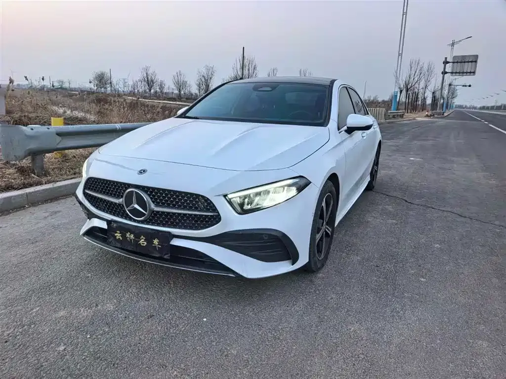 Mercedes-Benz A-Class 2023 из CN, фото 1