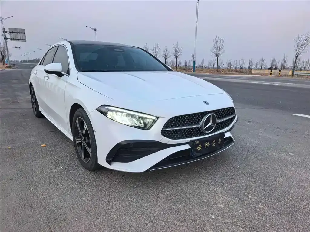 Mercedes-Benz A-Class 2023 из CN, фото 10