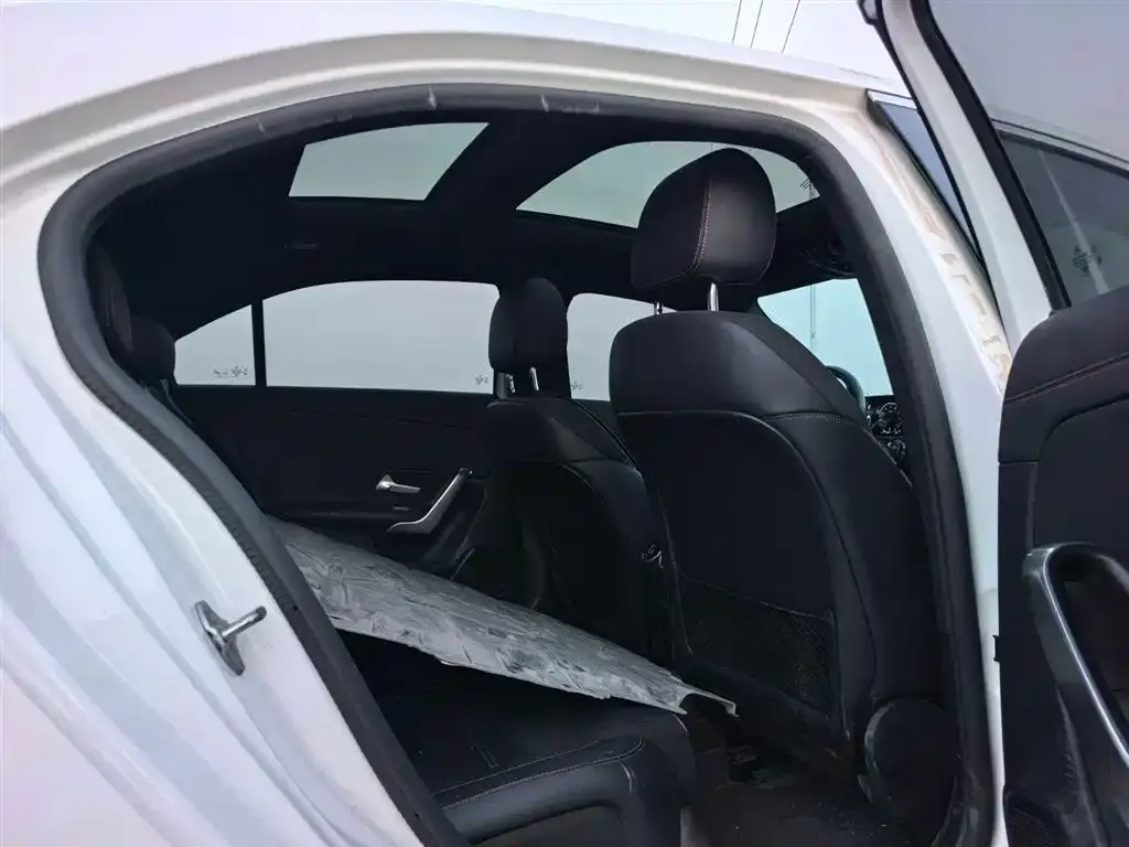 Mercedes-Benz A-Class 2023 из CN, фото 2