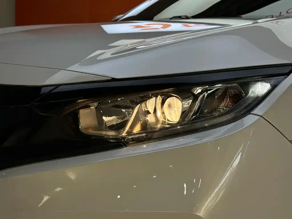 Honda Civic 2021 из CN, фото 2