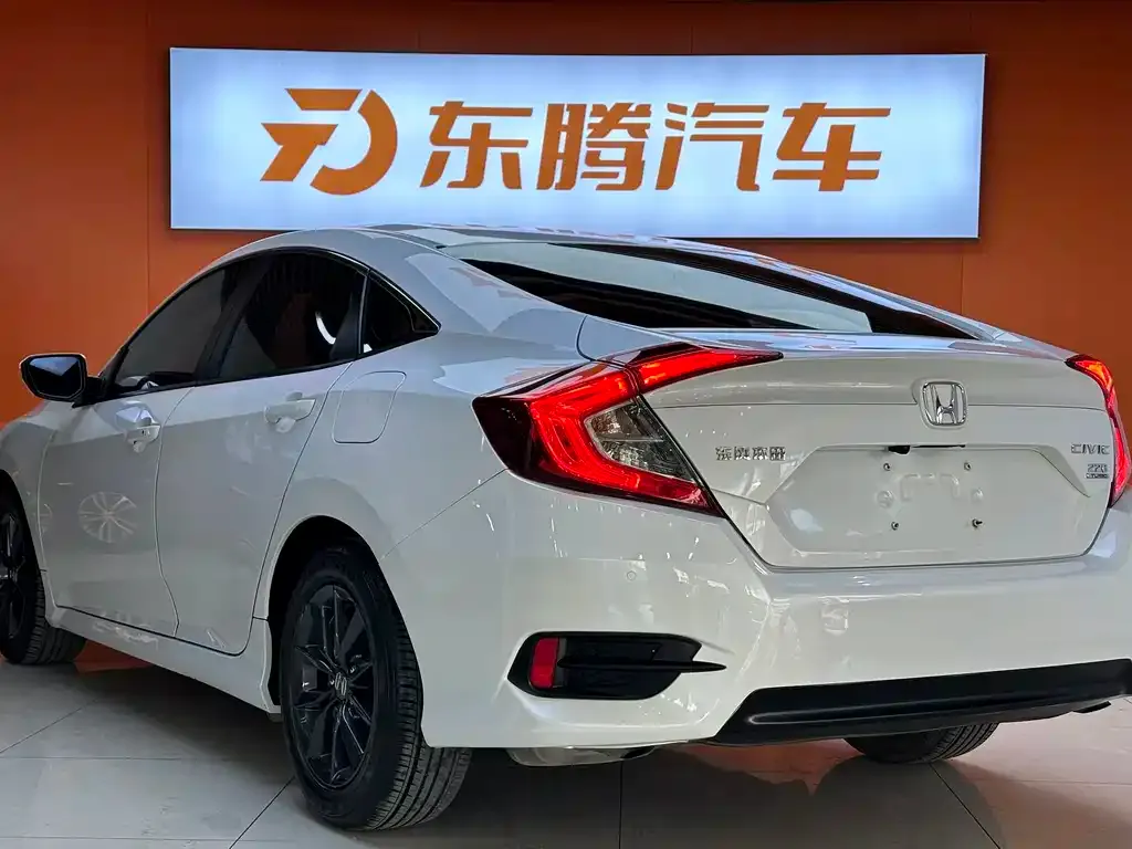Honda Civic 2021 из CN, фото 5