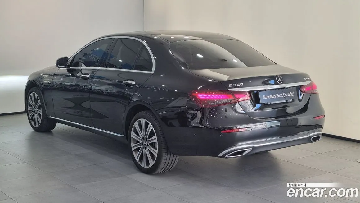 [object Object] E-Class 2023 из KR, фото 2