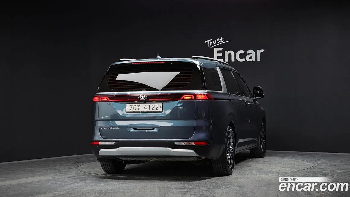 Kia Carnival — фото 2