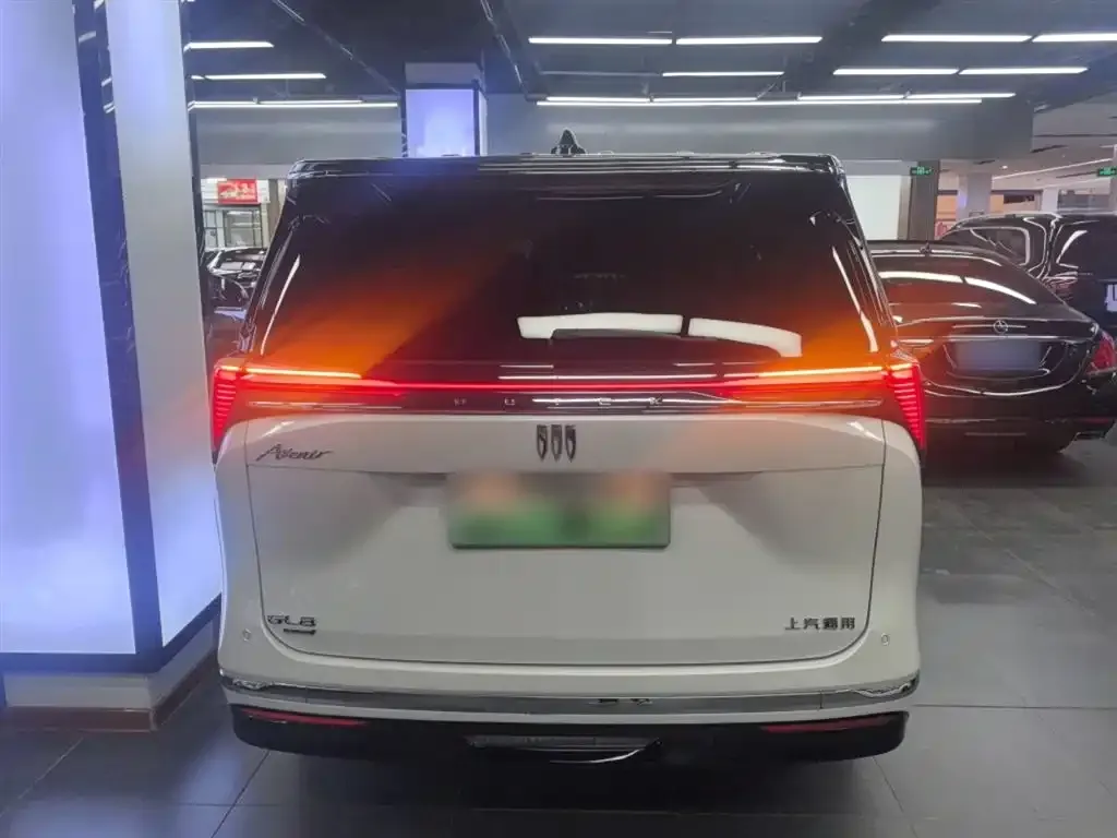 Buick GL8 Hybrid 2024 из CN, фото 3