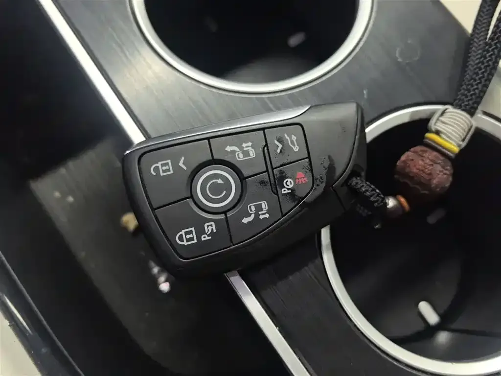 Buick GL8 Hybrid 2024 из CN, фото 2