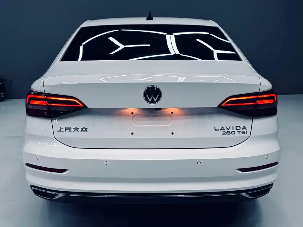 Volkswagen Lavida 2022 из CN, фото 4