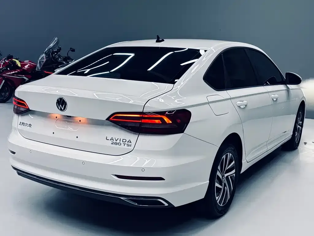 Volkswagen Lavida 2022 из CN, фото 5
