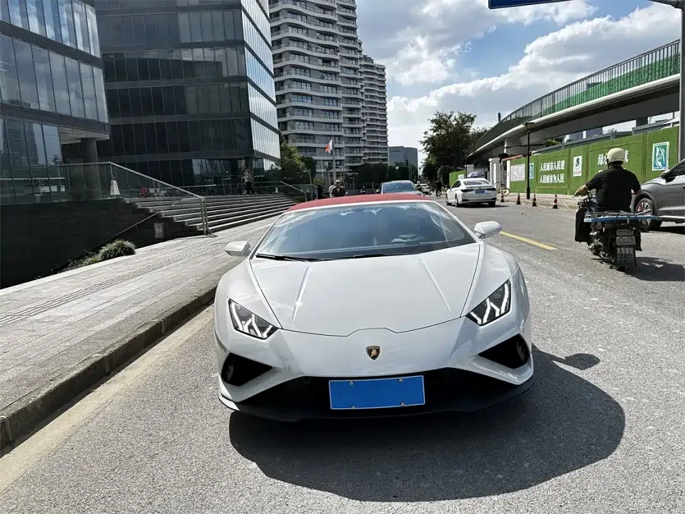 Lamborghini Huracan 2023 из CN, фото 5