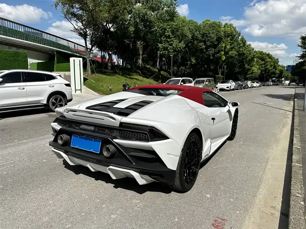 Lamborghini Huracan 2023 из CN, фото 7