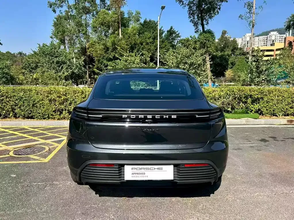 Porsche Macan EV — фото 7