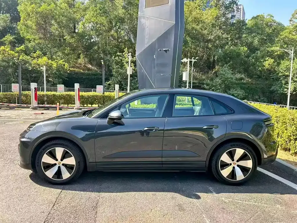 Porsche Macan EV — фото 8
