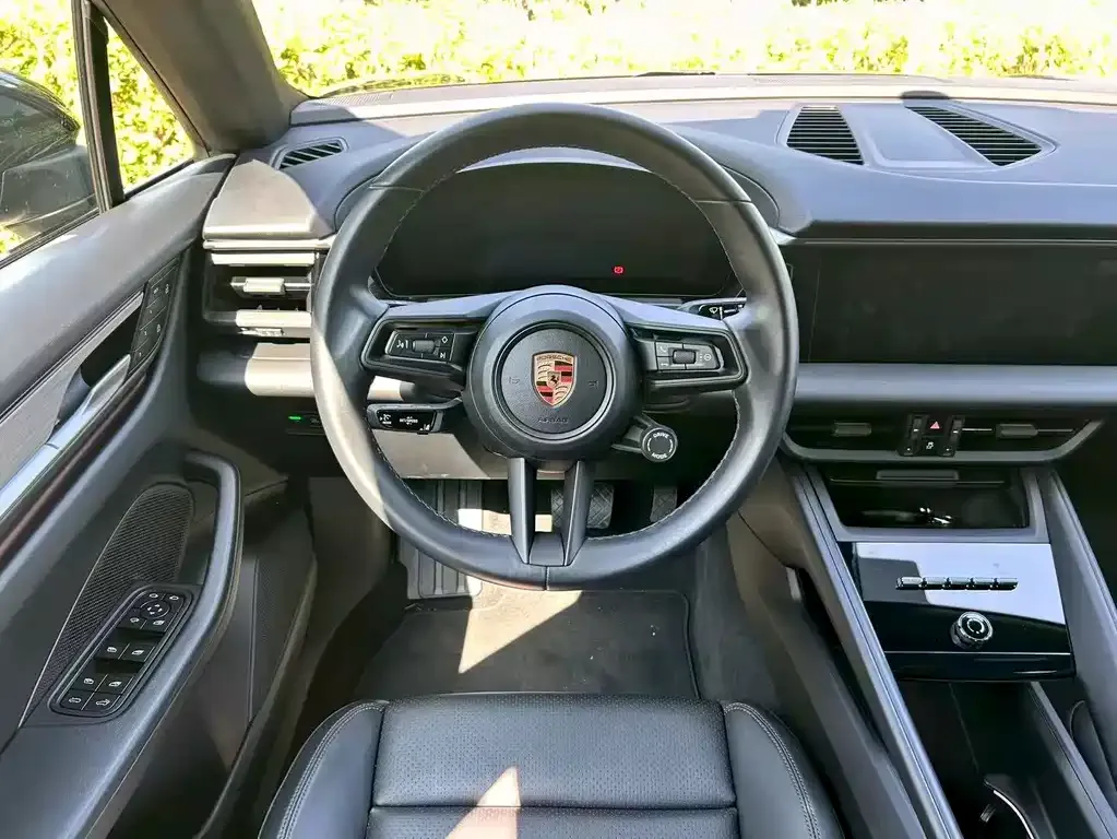 Porsche Macan EV — фото 5