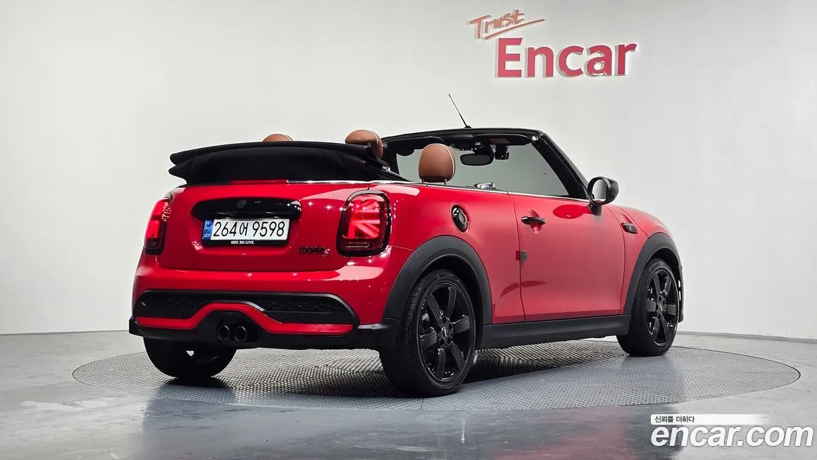 Mini Cooper Convertible — фото 4