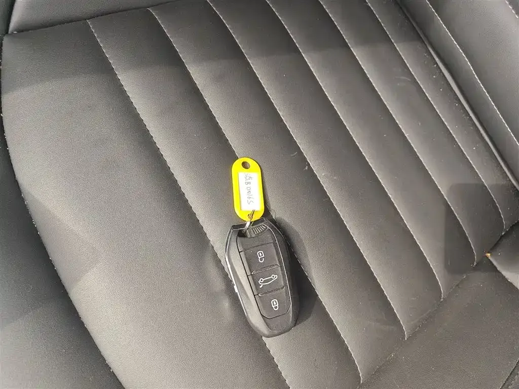 Citroen C6 2023 из CN, фото 9