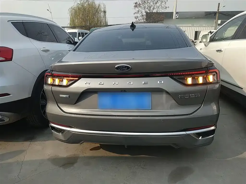 Ford Mondeo 2022 из CN, фото 4