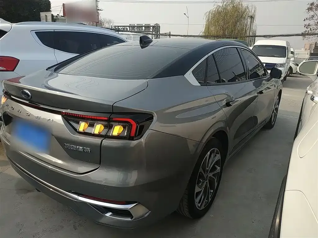Ford Mondeo 2022 из CN, фото 8