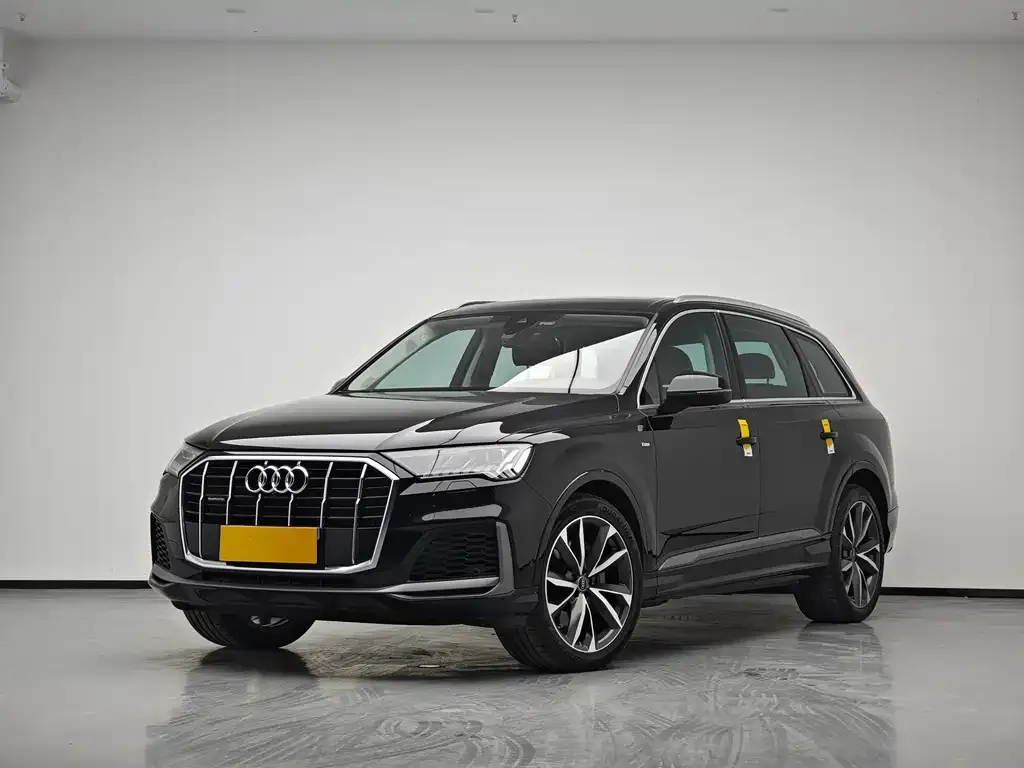 Audi Q7 2024 из CN, фото 1