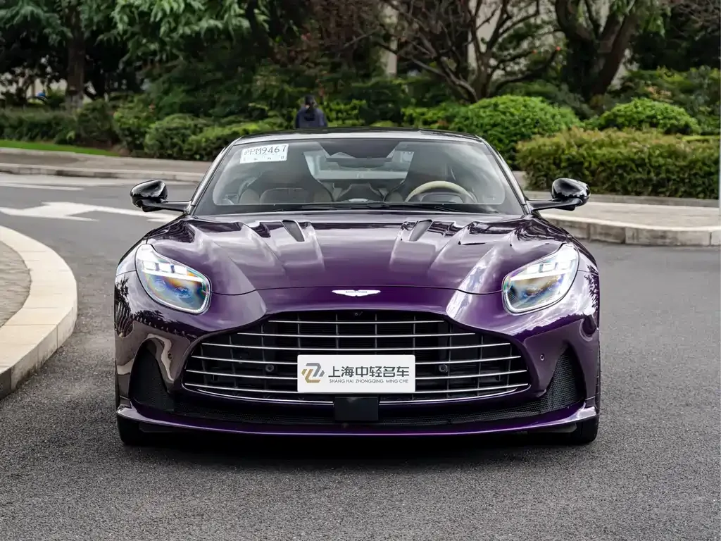 Aston Martin DB12 2024 из CN, фото 10