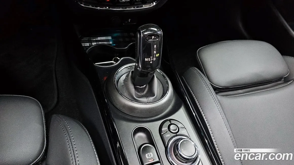 Mini Clubman 2022 из KR, фото 9