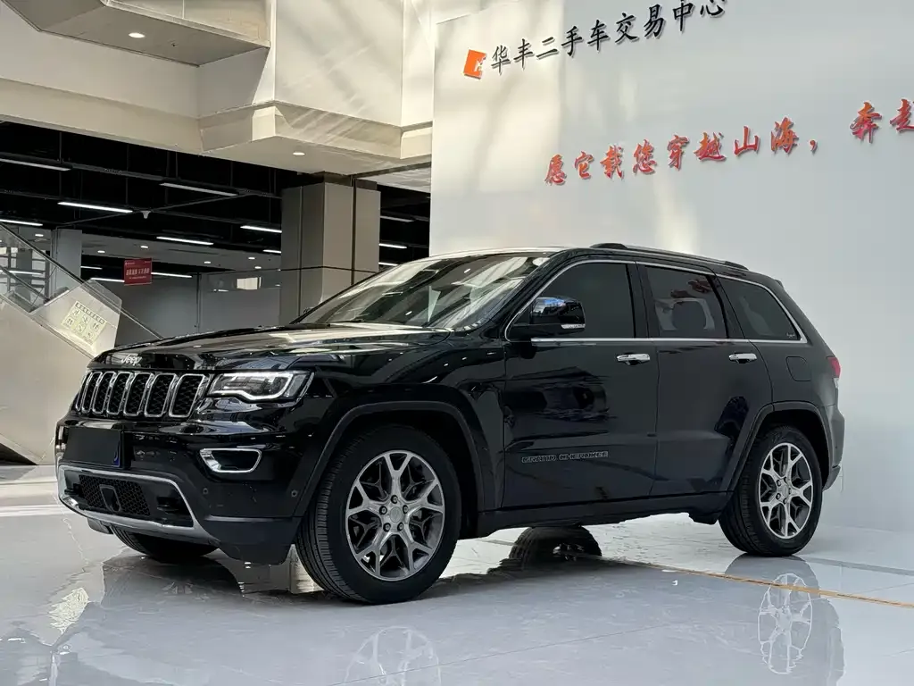 Jeep Grand Cherokee (Import) 2022 из CN, фото 1