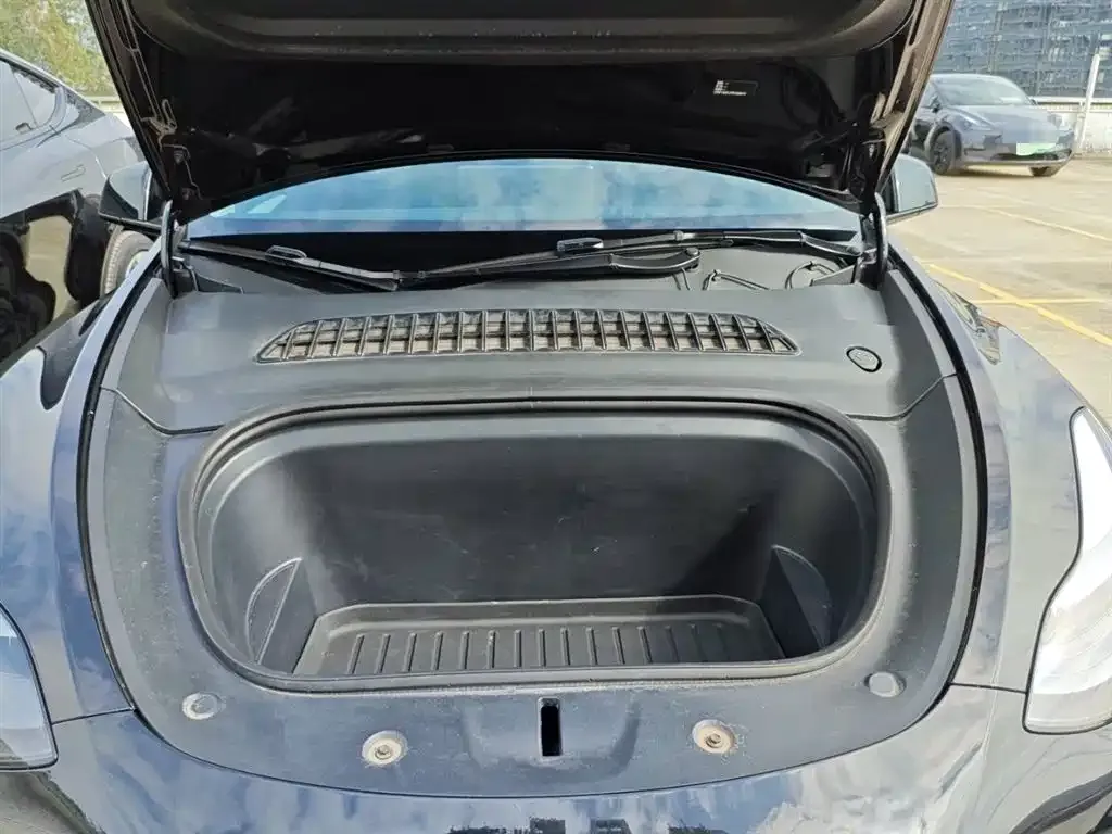 Tesla Model Y 2023 из CN, фото 7