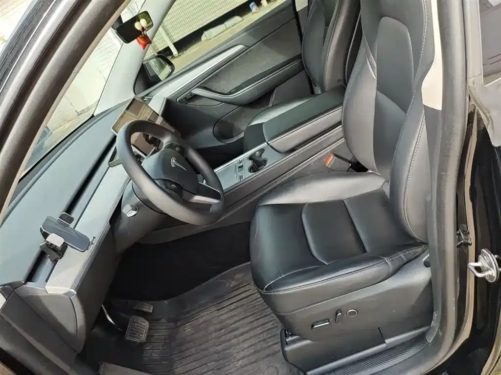 Tesla Model Y 2023 из CN, фото 9