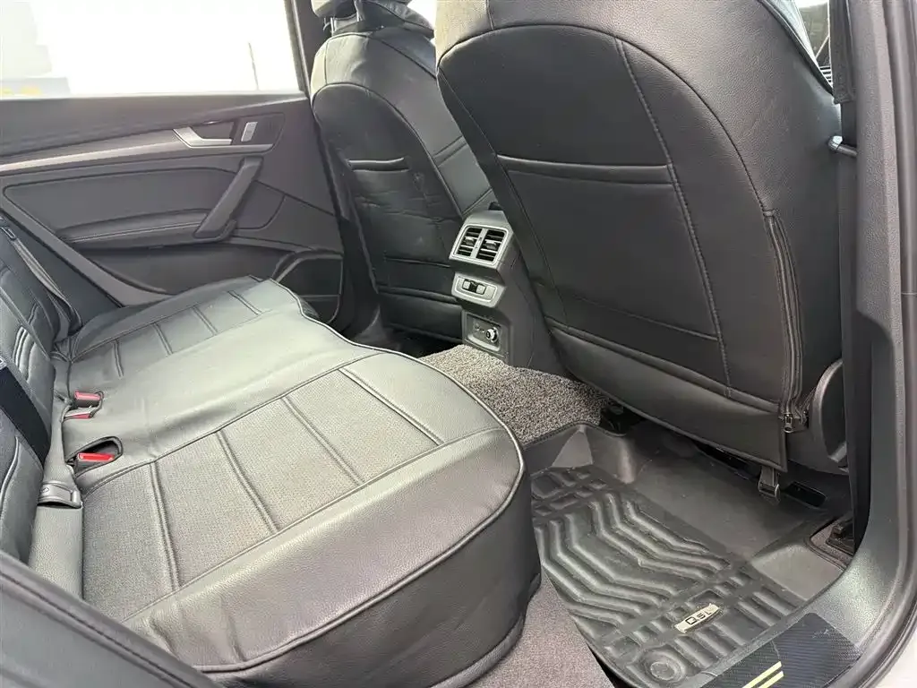 Audi Q5L 2024 из CN, фото 6