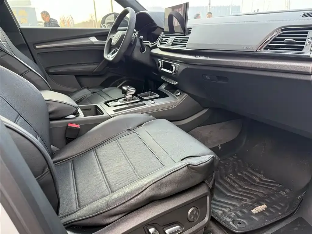 Audi Q5L 2024 из CN, фото 8