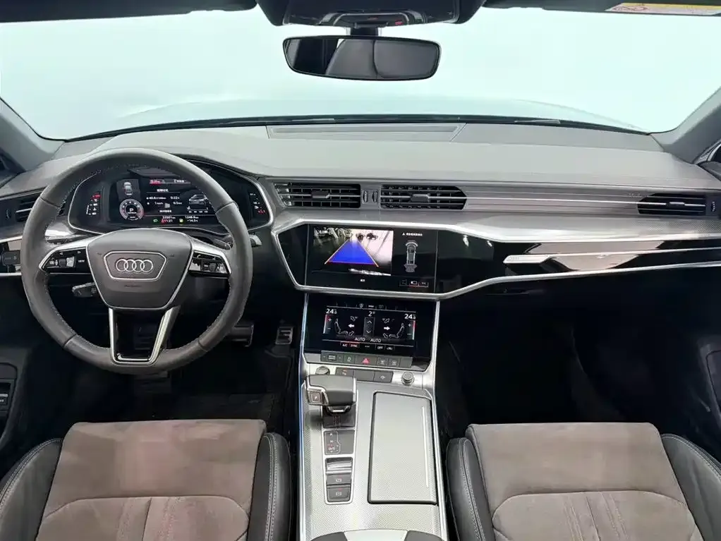 Audi A6L — фото 10