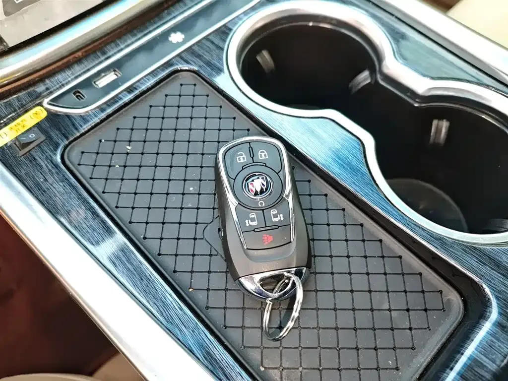 Buick GL8 2024 из CN, фото 7