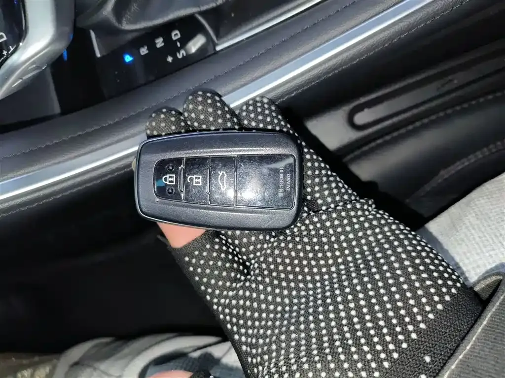 Toyota Avalon 2024 из CN, фото 9