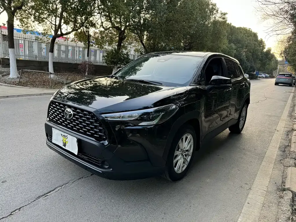 Toyota Corolla Cross 2025 из CN, фото 1