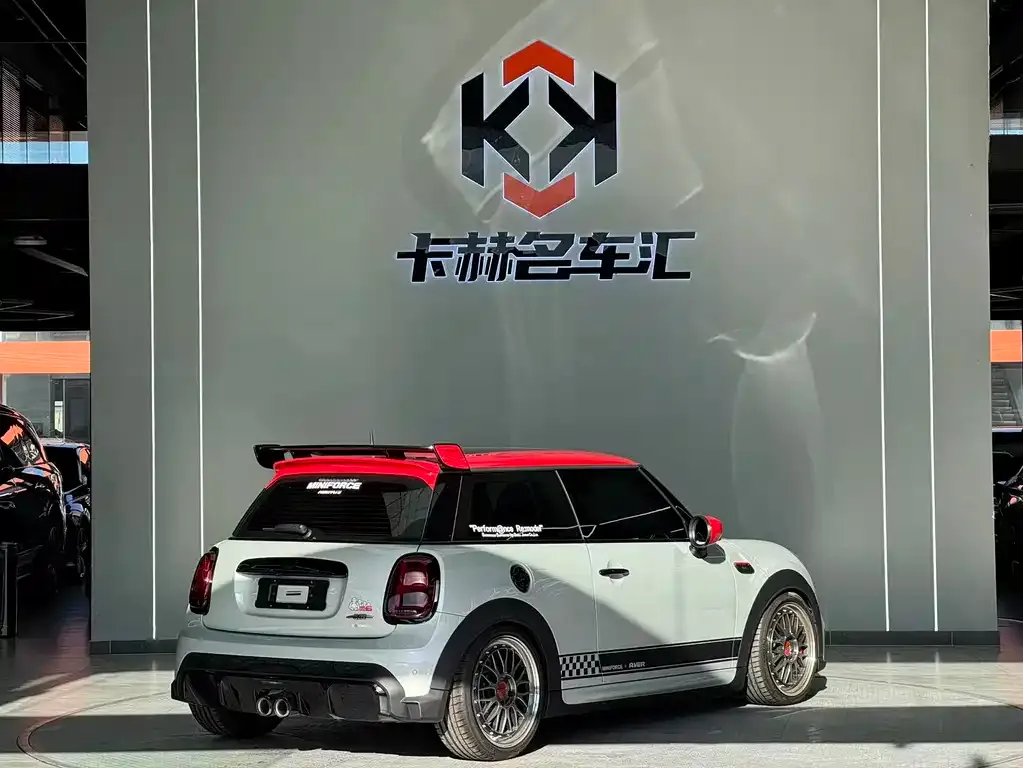 MINI JCW (John Cooper Works) 2021 из CN, фото 2