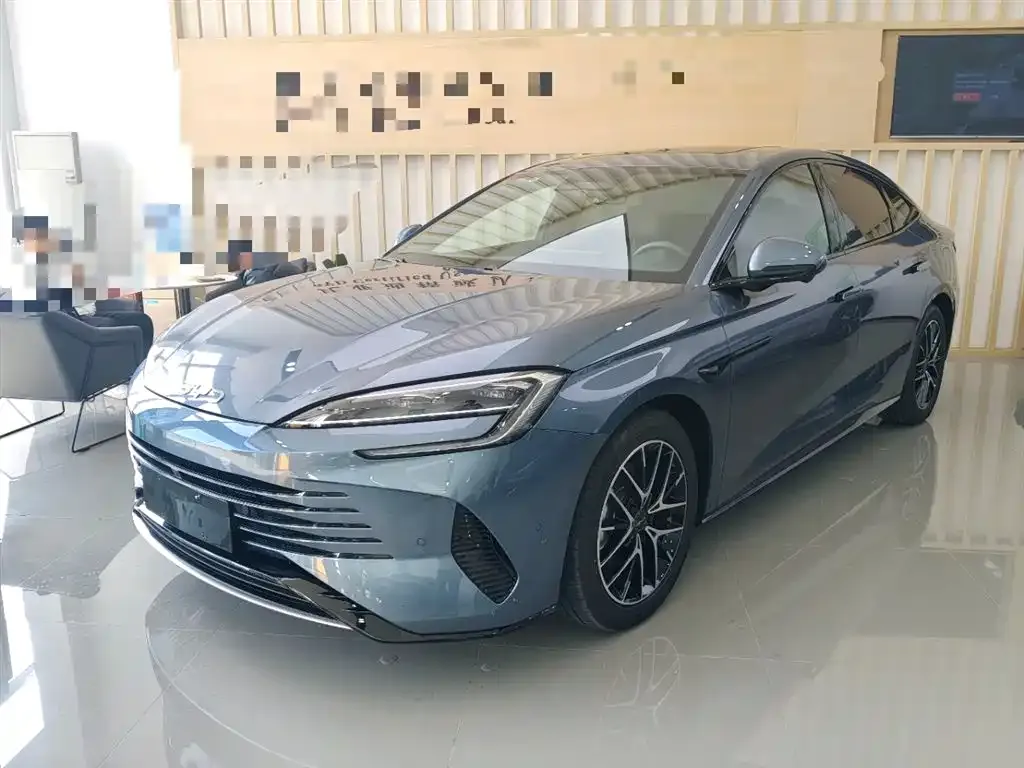 BYD Seal 07 DM-i 2025 из CN, фото 2