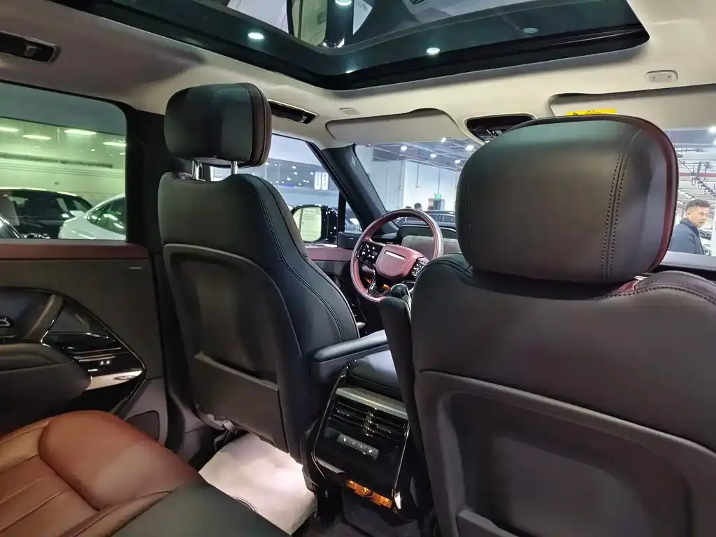 Land Rover Sport 2024 из CN, фото 3