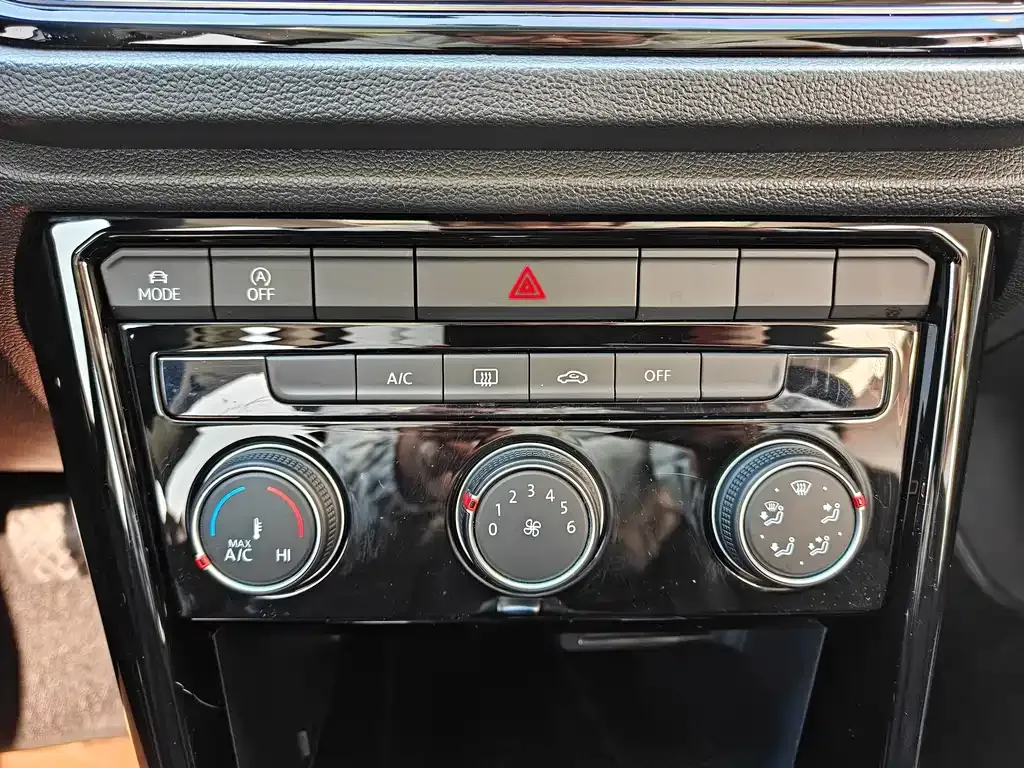 Volkswagen T-Roc 2021 из CN, фото 6