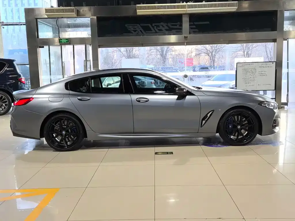 BMW 8 Series 2021 из CN, фото 4