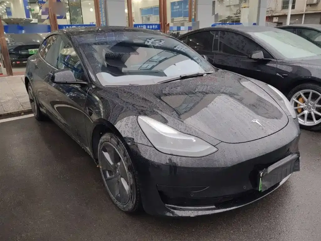 Tesla Model 3 — фото 7