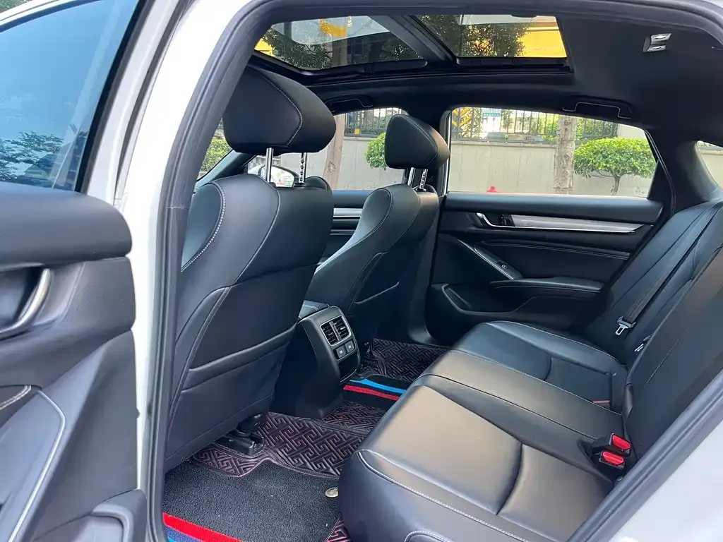 Honda Inspire 2022 из CN, фото 2